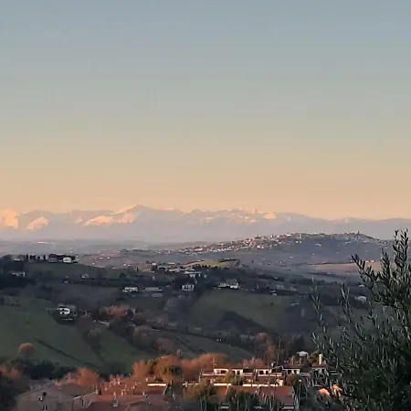 Gli Ulivi Del Conero Casa de Férias